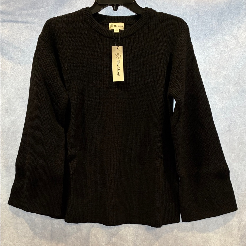 Women’s Black Ribbed Crewneck Sweater